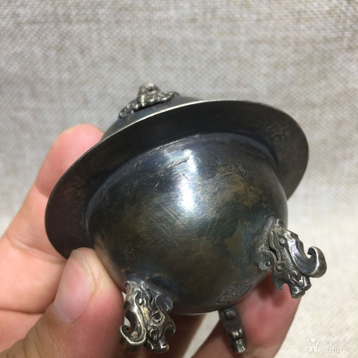 银熏炉一块