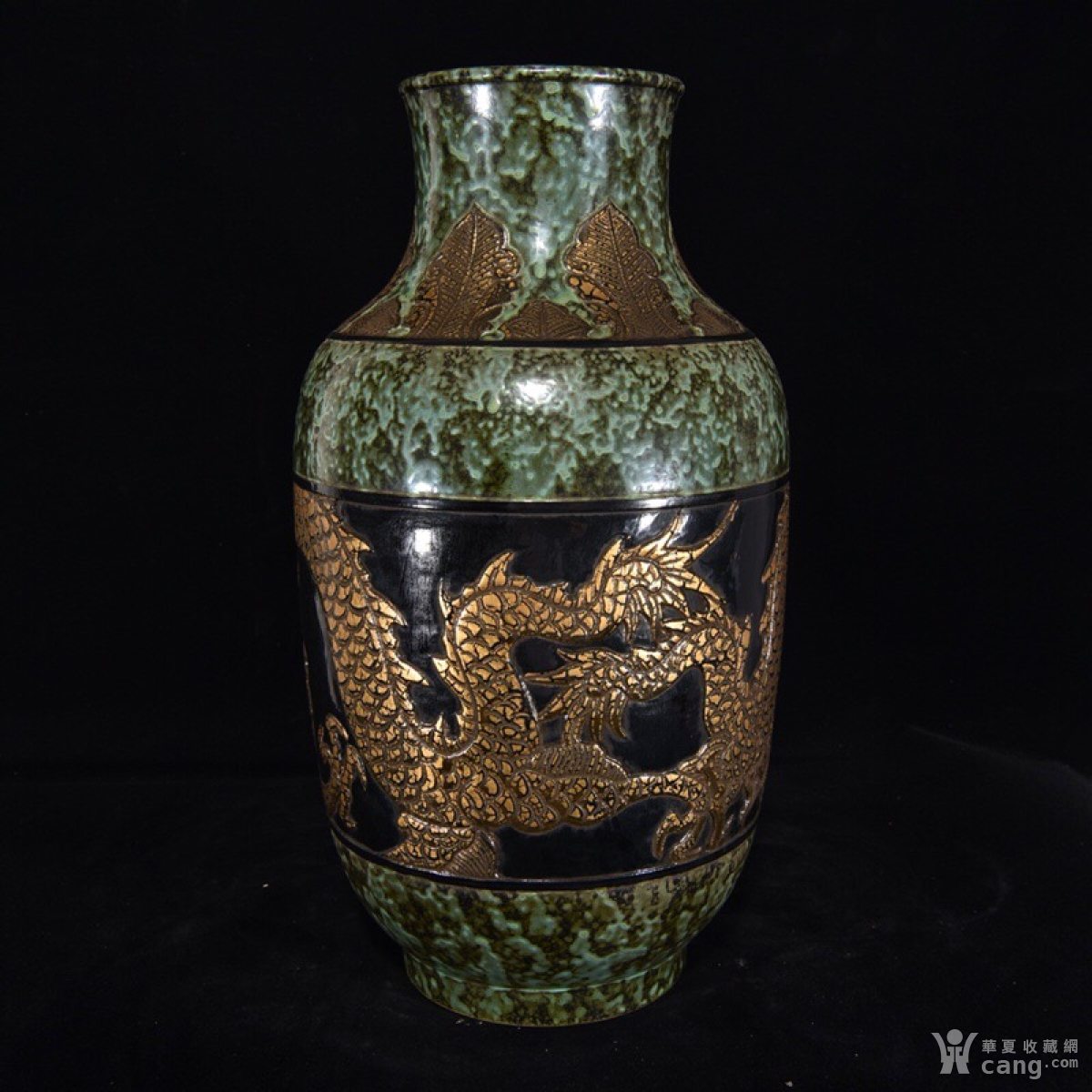 仿古工艺品 瓷器 清乾隆古铜釉龙纹瓶,39.