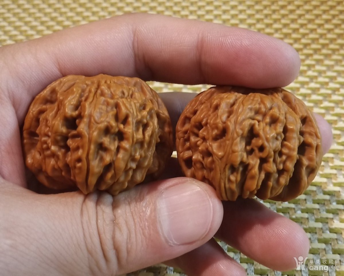 四座楼核桃一对