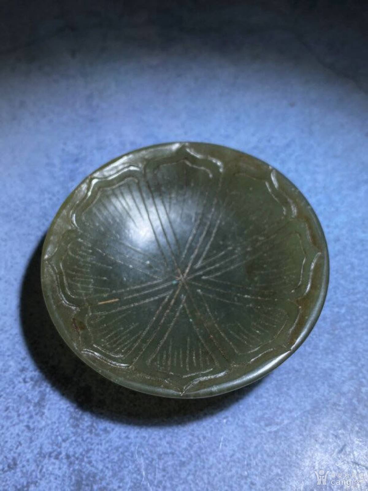 和田玉 青玉质 刻花 玉碗 摆件