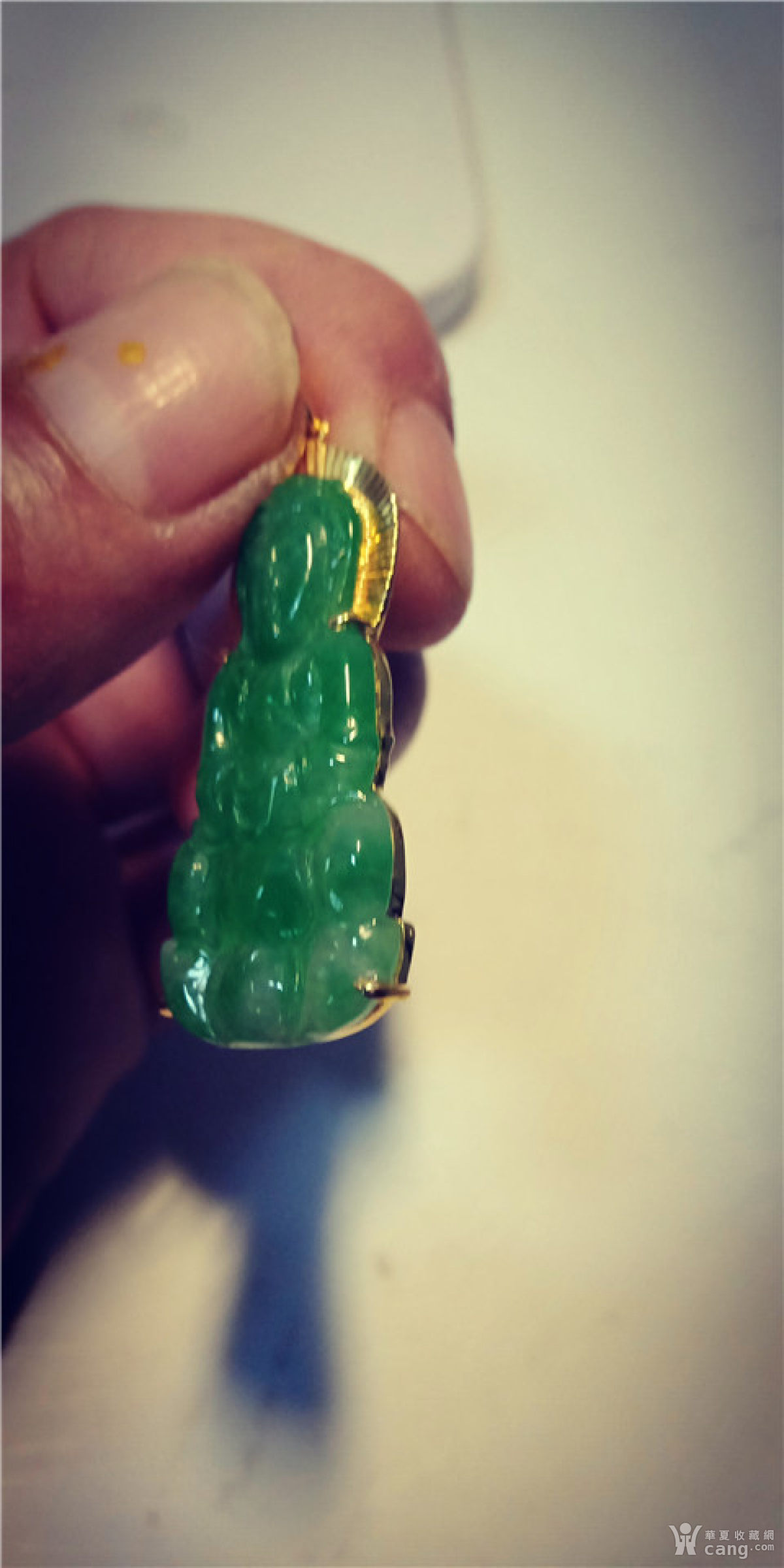 满绿观音翡翠链坠 18k金镶嵌满绿翡翠吊坠 包老包a_地摊交易_华夏收藏