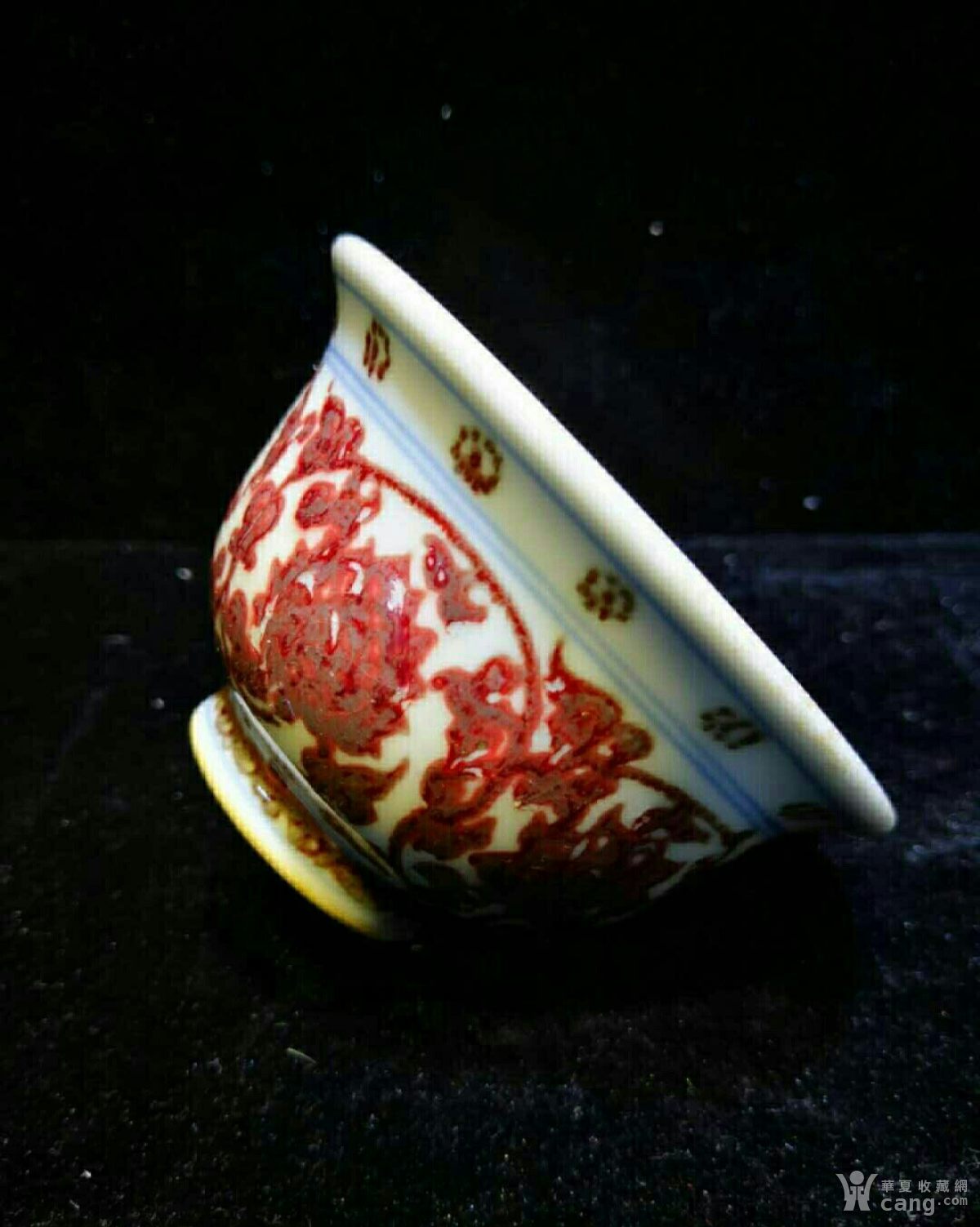 明永乐釉里红压手杯