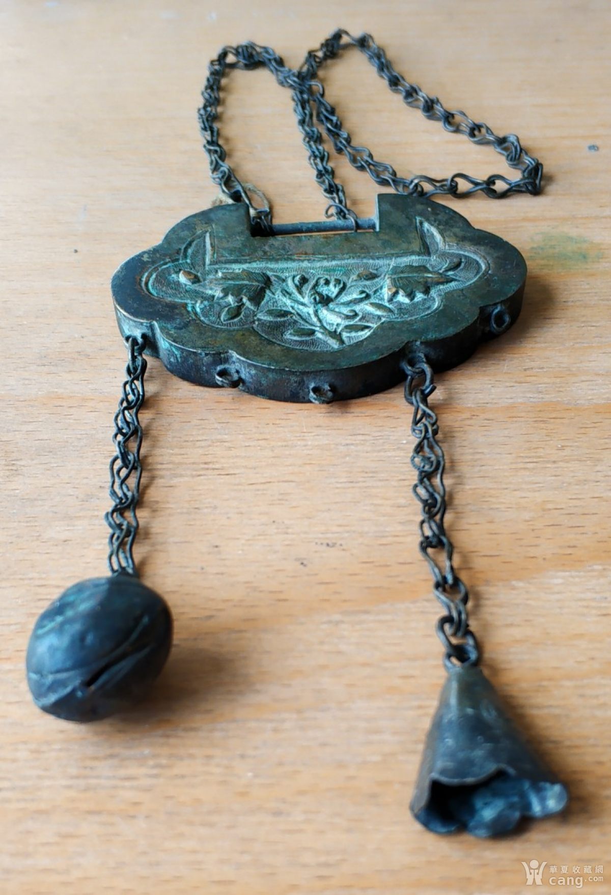 清代长命富贵锁