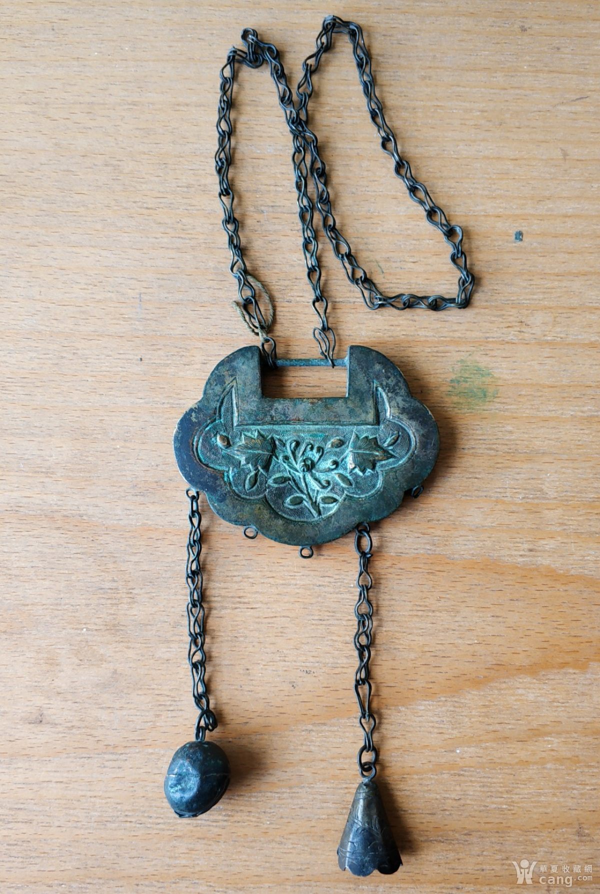 清代长命富贵锁