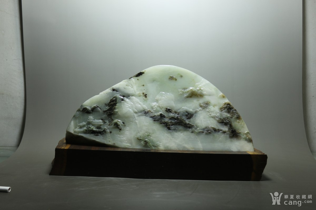 玉雕大师精品推荐独山玉意境山水摆件 苍山秀水纳福地