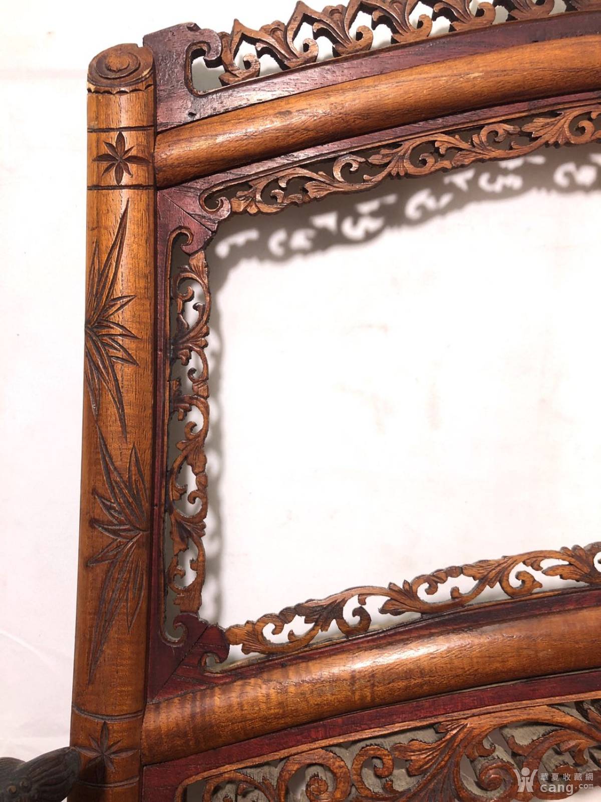 精美特色老木雕老挂屏花窗装裱框