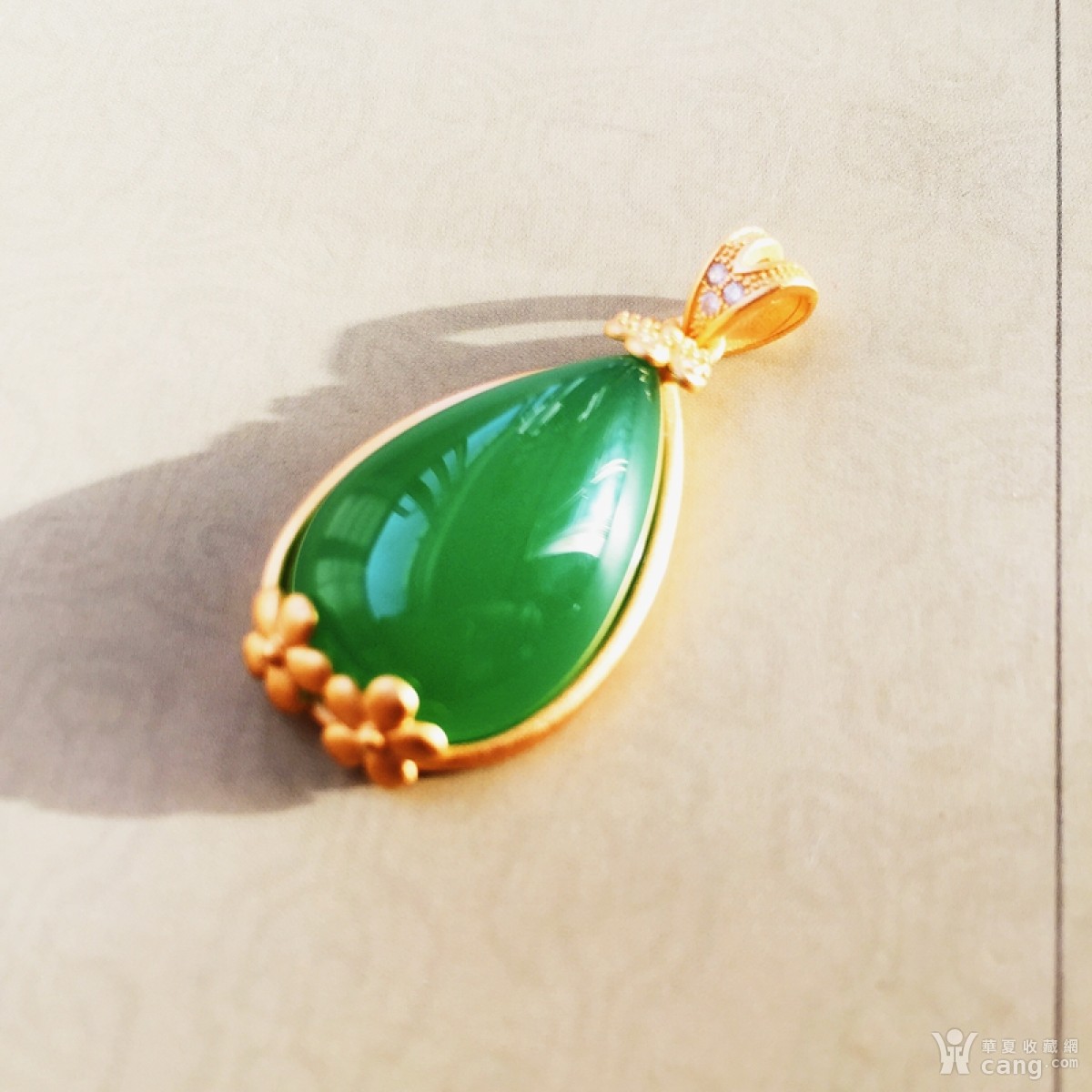 【珍宝翡翠】新品天然玉石高冰种满绿水滴形玉髓纯银镶嵌时尚简约女款