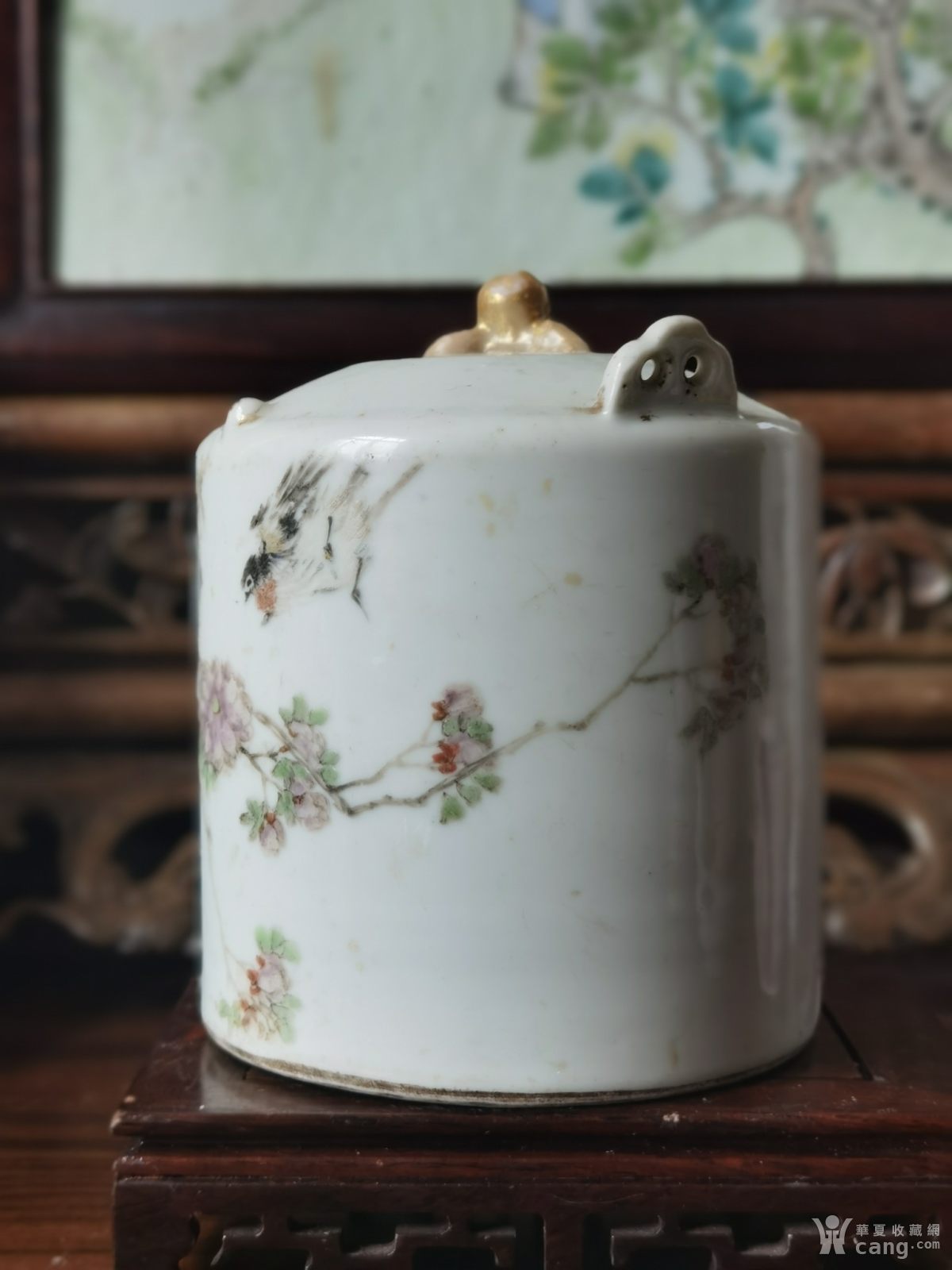 御窑厂画师蔡松年作浅绛彩花鸟壶