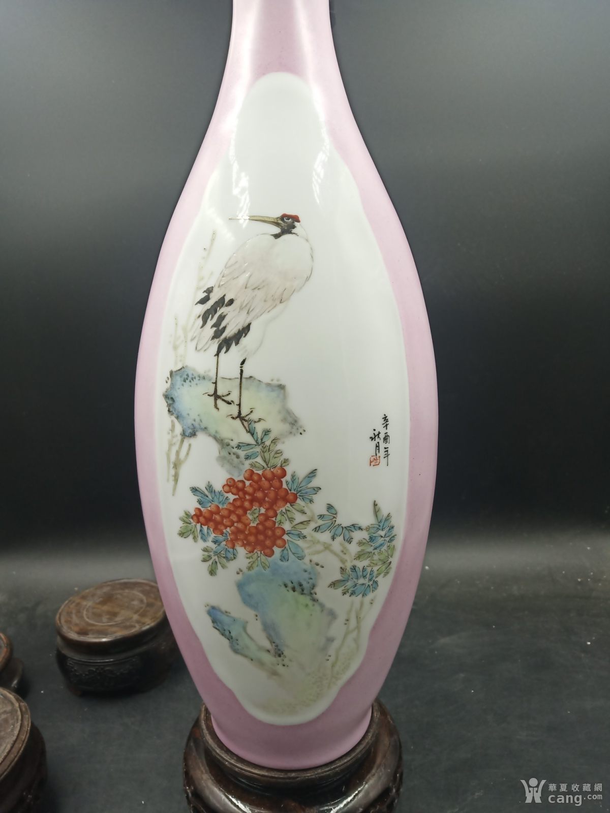 精品当代大家邹甫仁胭脂红开桓粉彩扁瓶