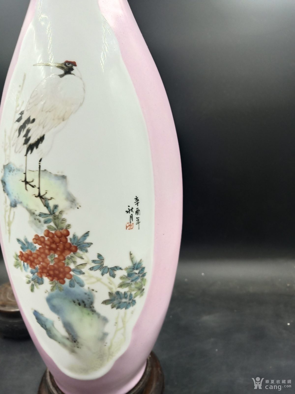 精品当代大家邹甫仁胭脂红开桓粉彩扁瓶