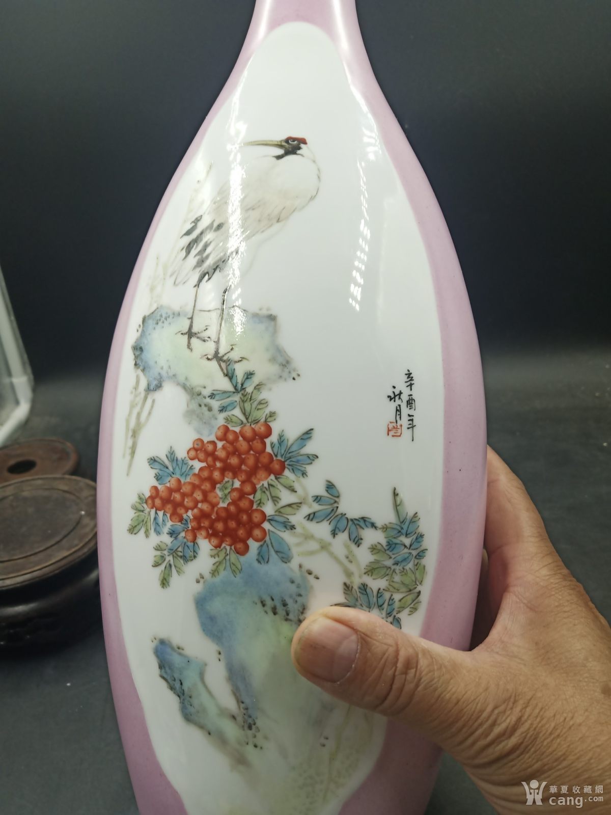 精品当代大家邹甫仁胭脂红开桓粉彩扁瓶