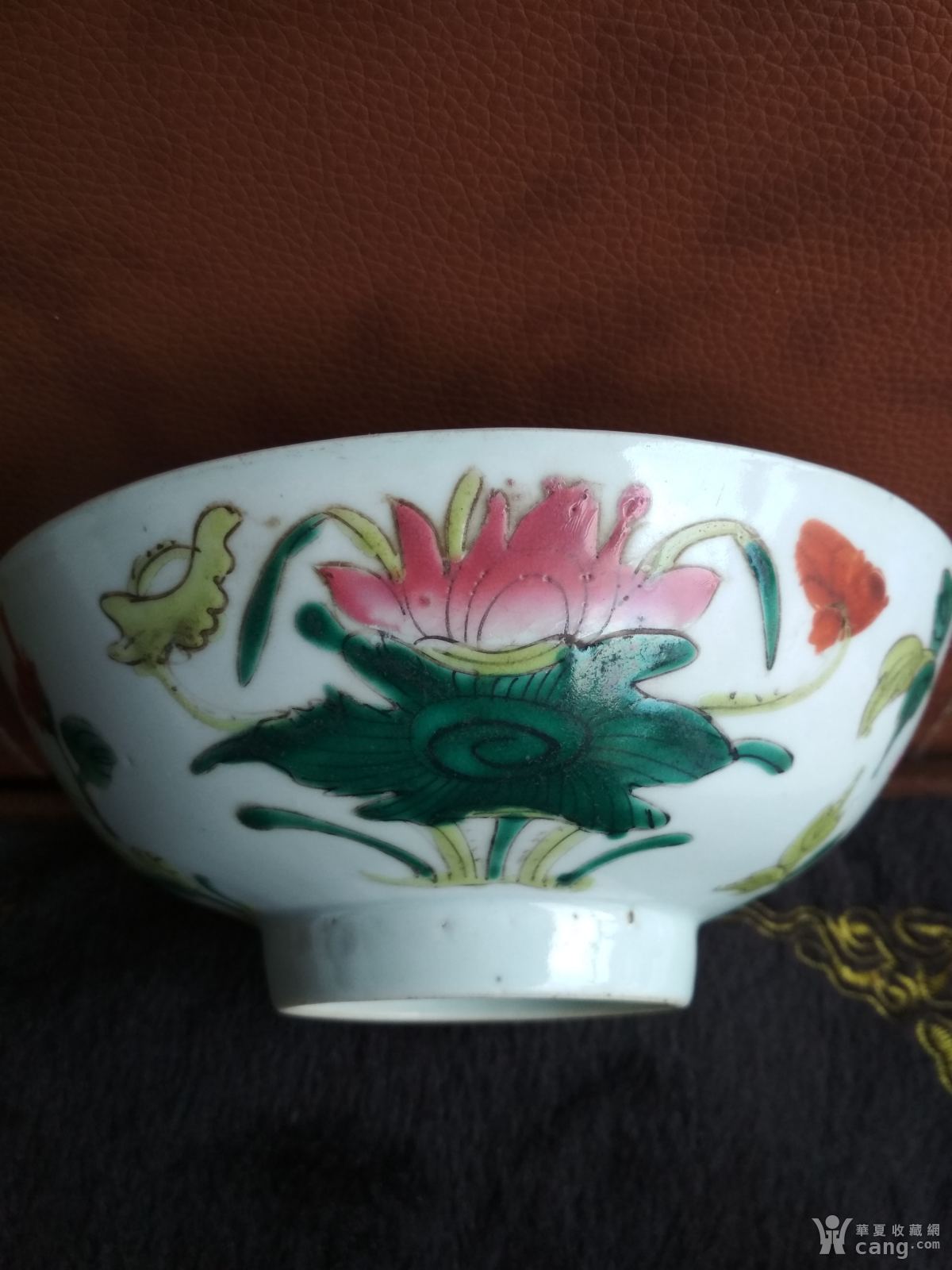 民国时期粉彩四季花卉图纹碗