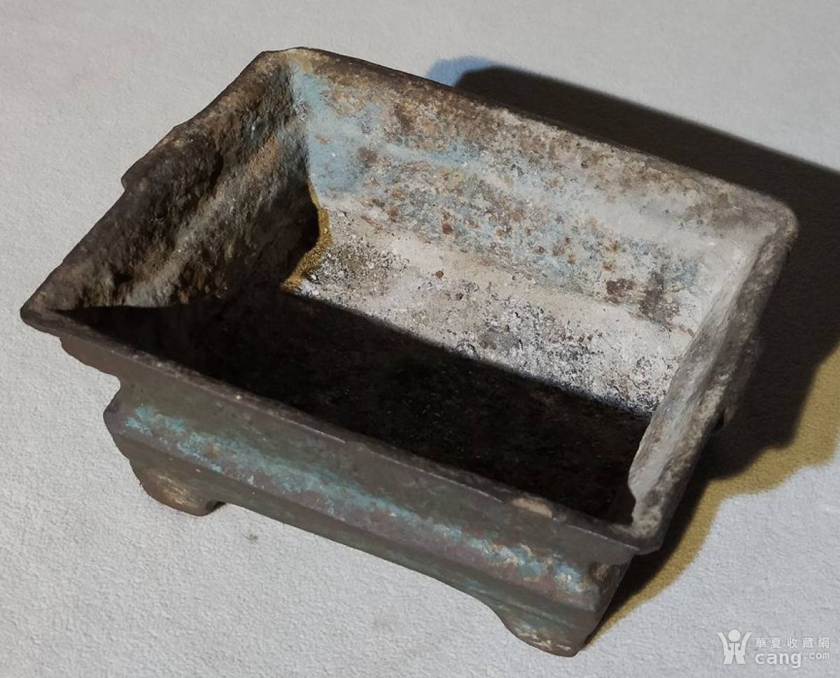 清代雕刻文字铁香炉