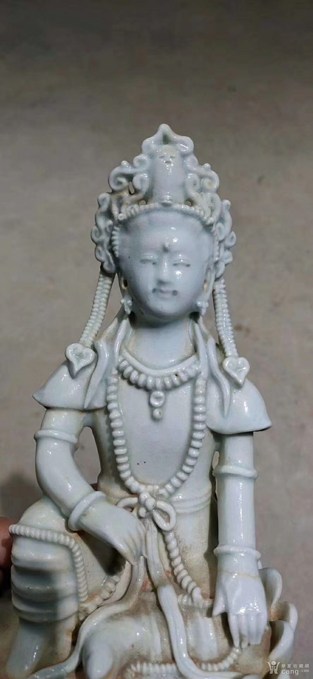 湖田窑青白釉观音造像,釉水肥厚,全手工捏塑.高25厘米,最后