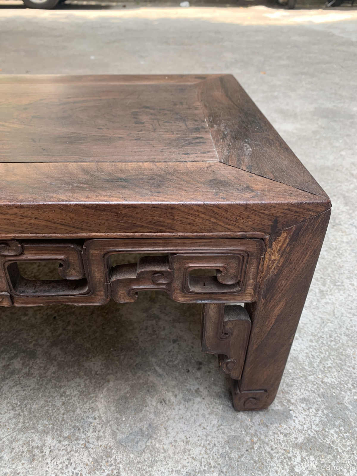 清代老红木酸枝 拐子龙纹炕桌几