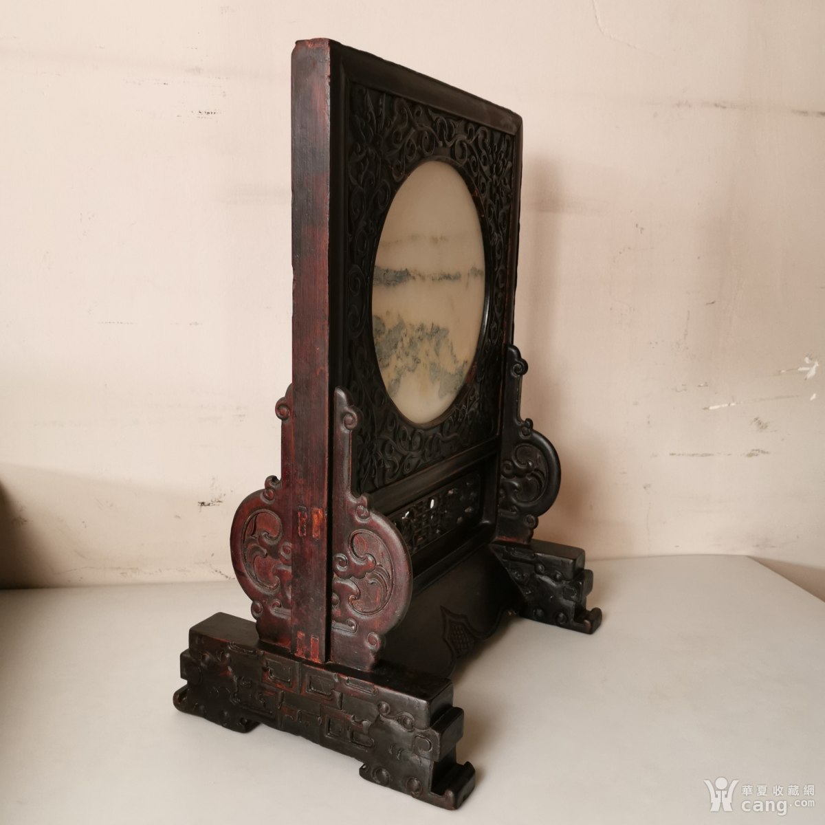 清代核桃木嵌云石插屏满雕工镂空雕刻