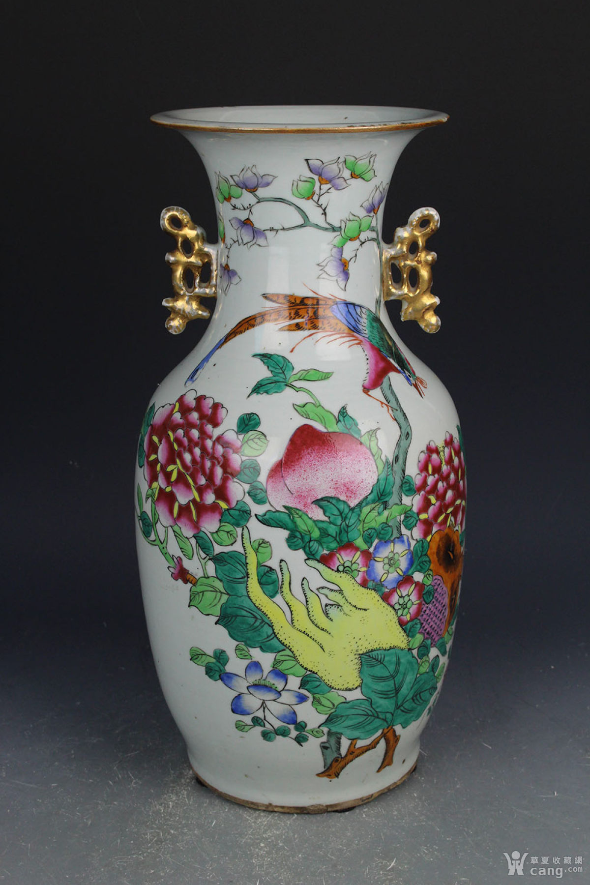 150件大瓶 晚清名家刘和义作粉彩三多花鸟双耳大瓶