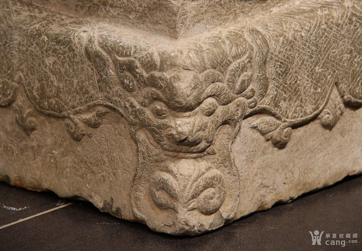 【 明代 高浮雕兽头纹饰柱础 】