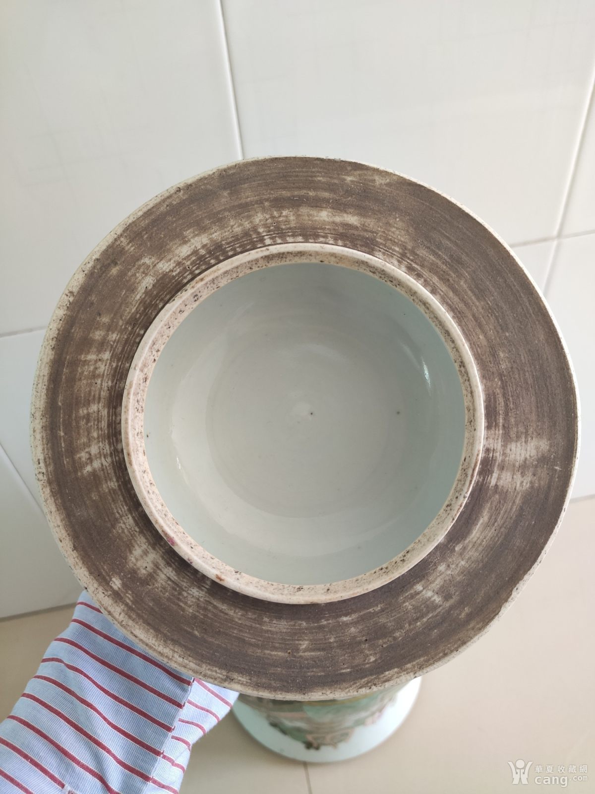 瓷器 清 晚清民国浅绛彩将军罐带盖名家许品衡 藏品描述 藏品展示