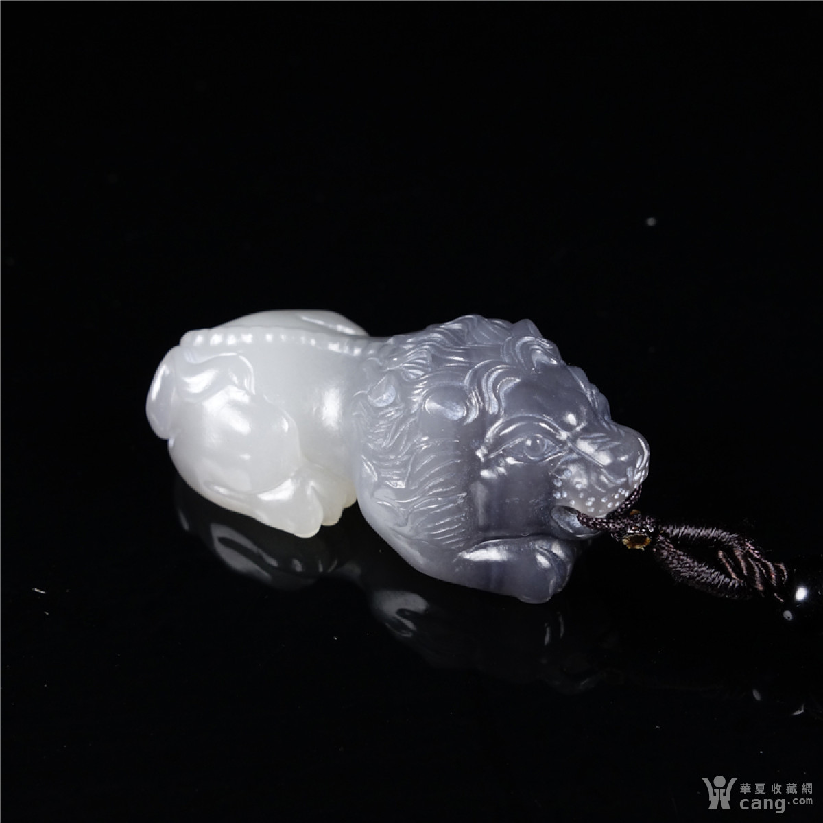 【寓意:王者风范】和田玉俏色狮子挂件28.97g