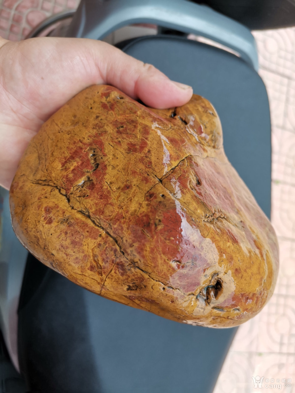 江西红斑黄蜡石磨砂冻一块