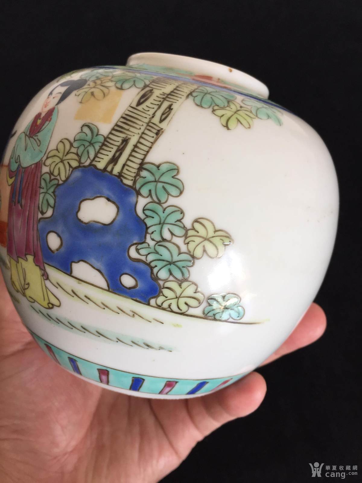 民国粉彩教子图小罐