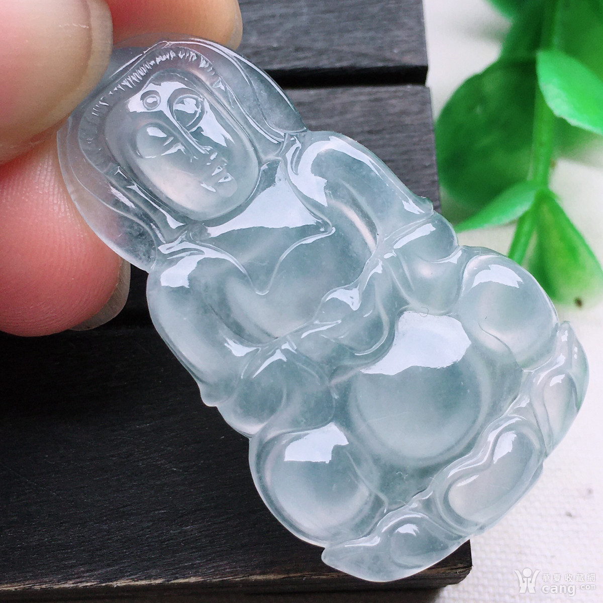 天然翡翠a货老坑冰种高冰观音通透水润精雕饱满吊坠挂件