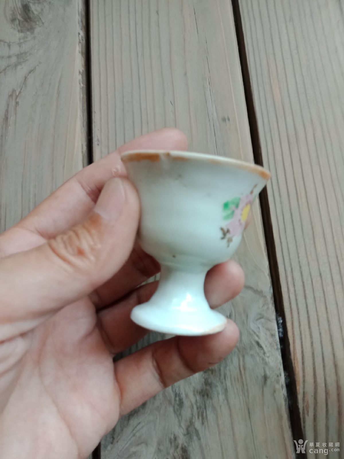 民国粉彩描金花卉纹高足杯一对