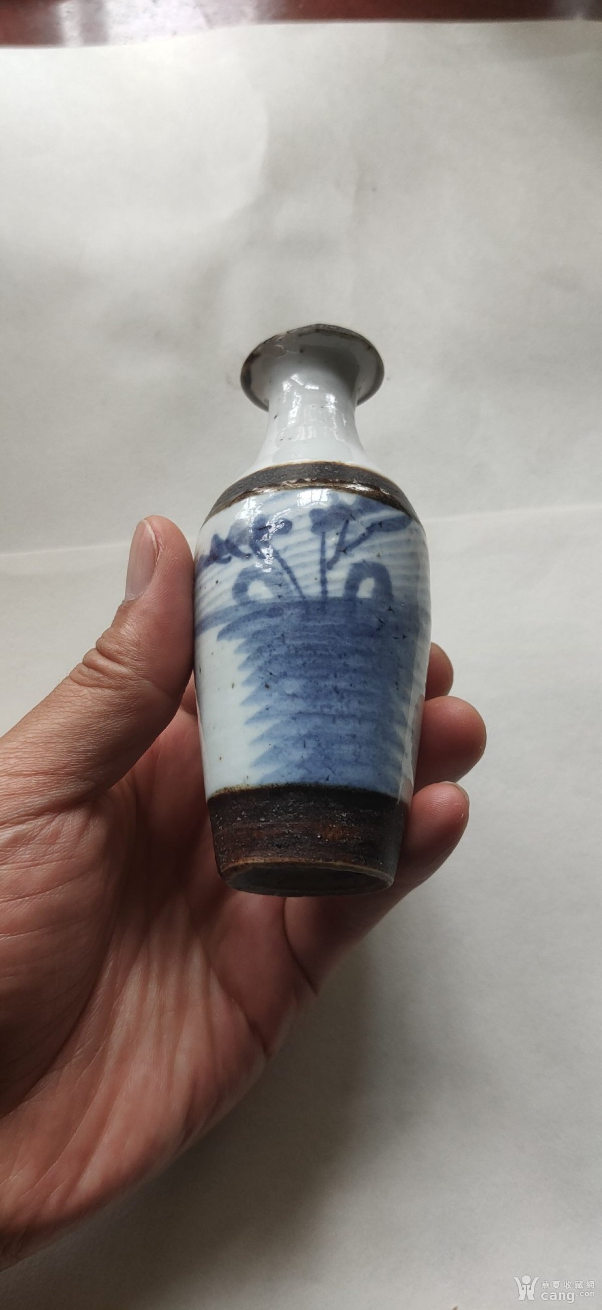 清代青花酱口小赏瓶