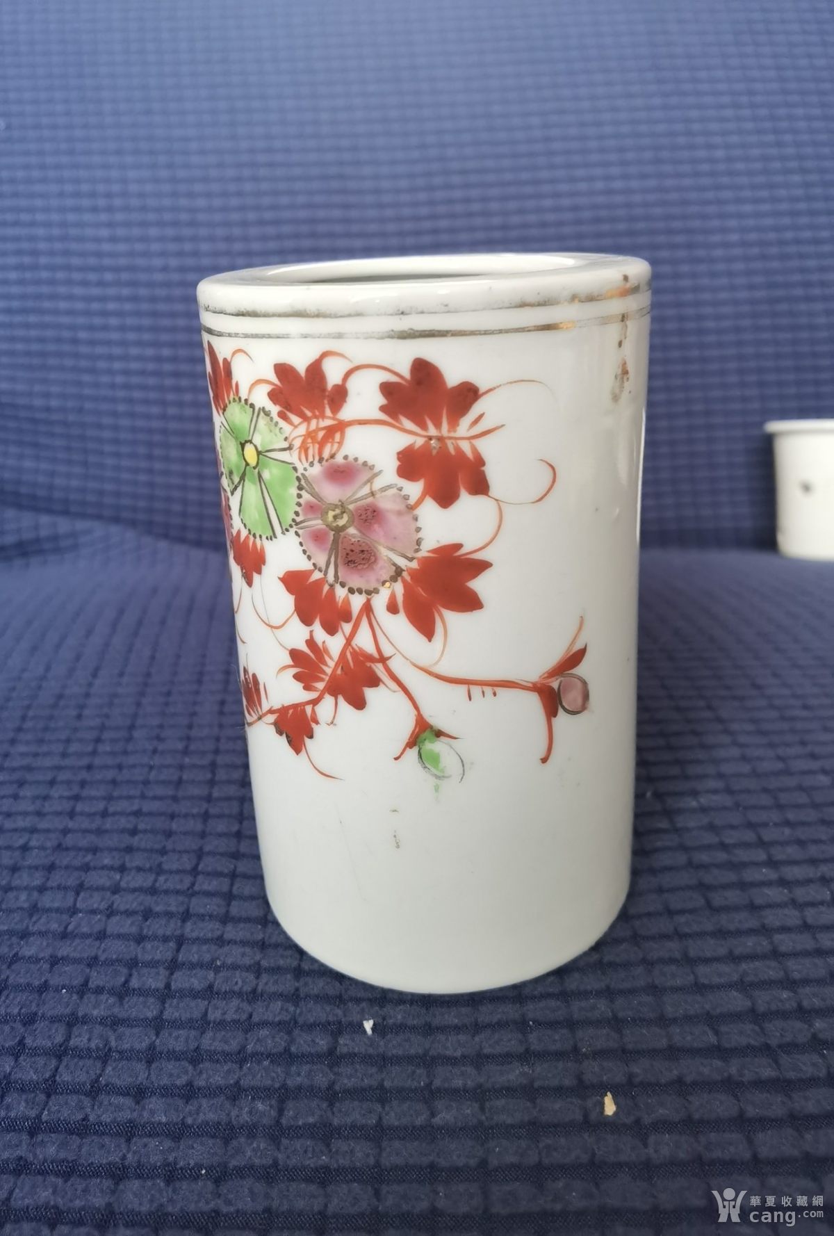 民国时期的花卉笔筒.非常漂亮.特价包邮