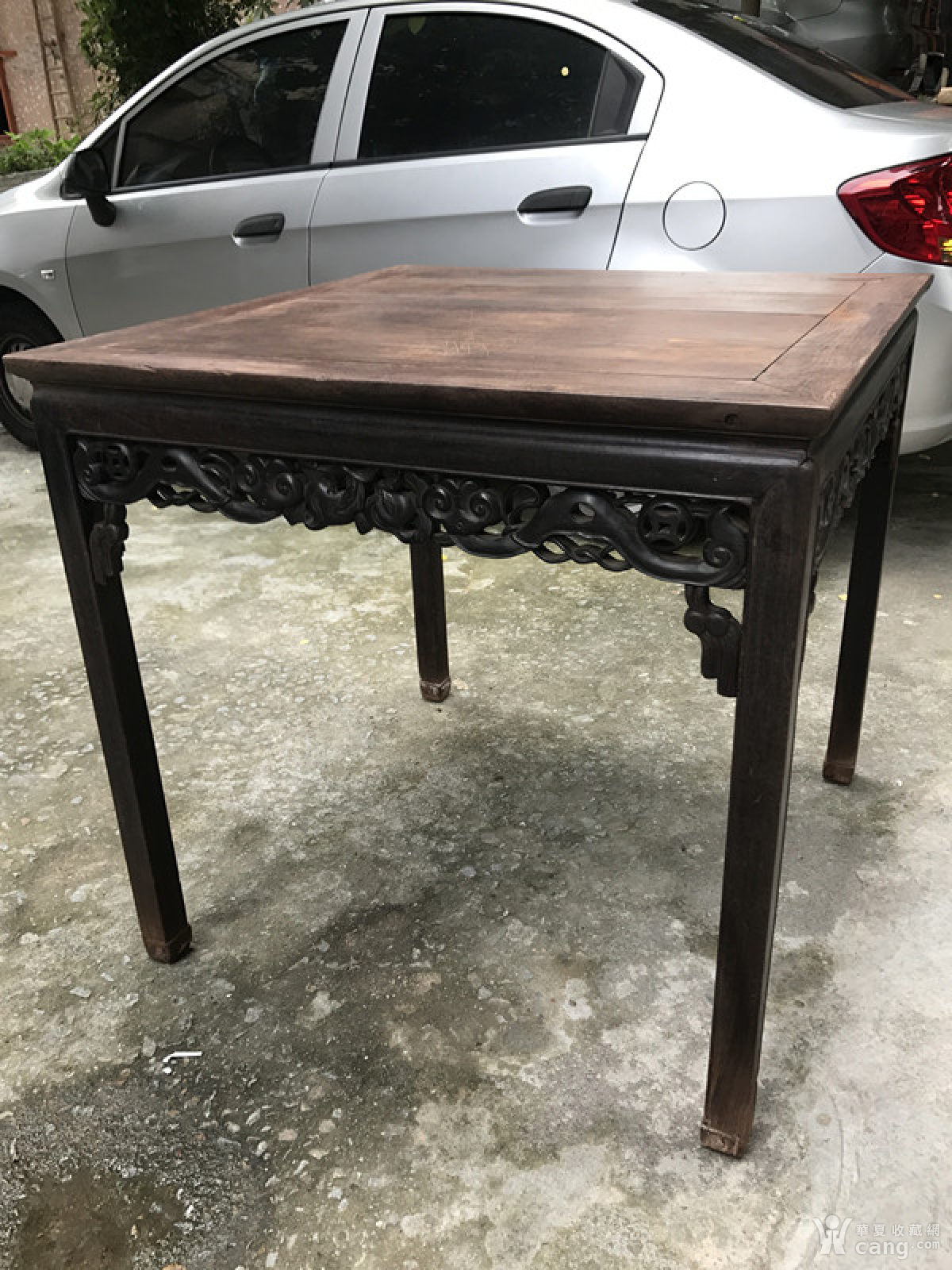 清代老红木酸枝 如意寿桃纹八仙桌