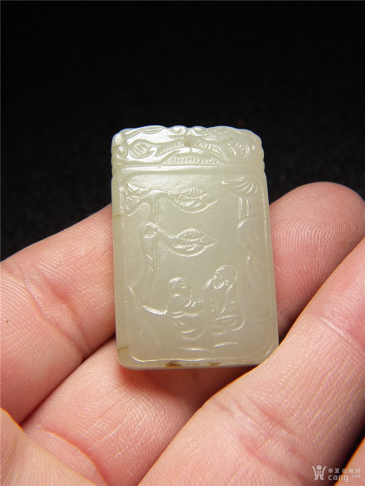 和田青白玉双面孔浮雕松下人物诗文小方玉牌