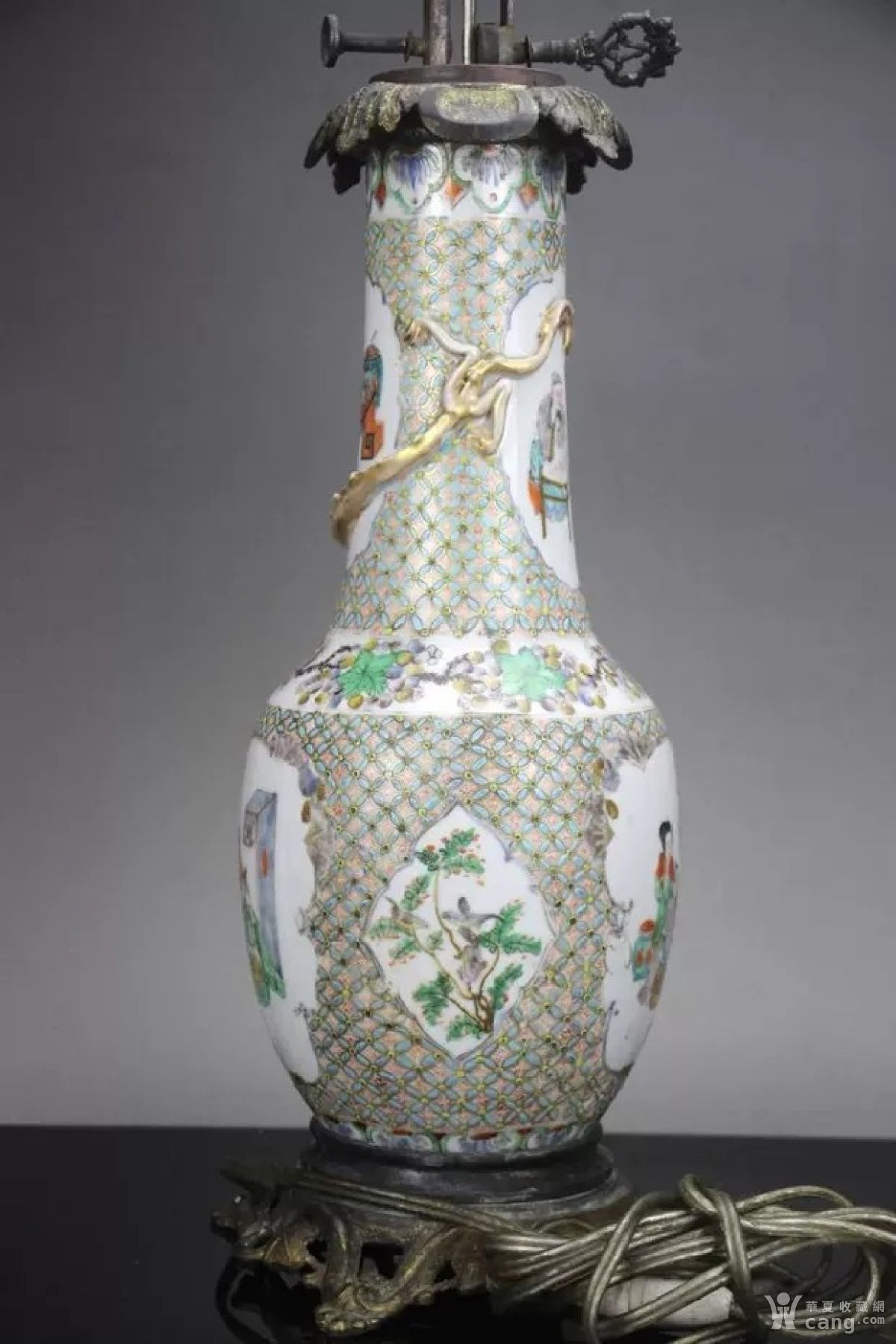 清咸丰精品广五彩人物故事纹饰螭龙长颈瓶 古董古玩古瓷器收藏品