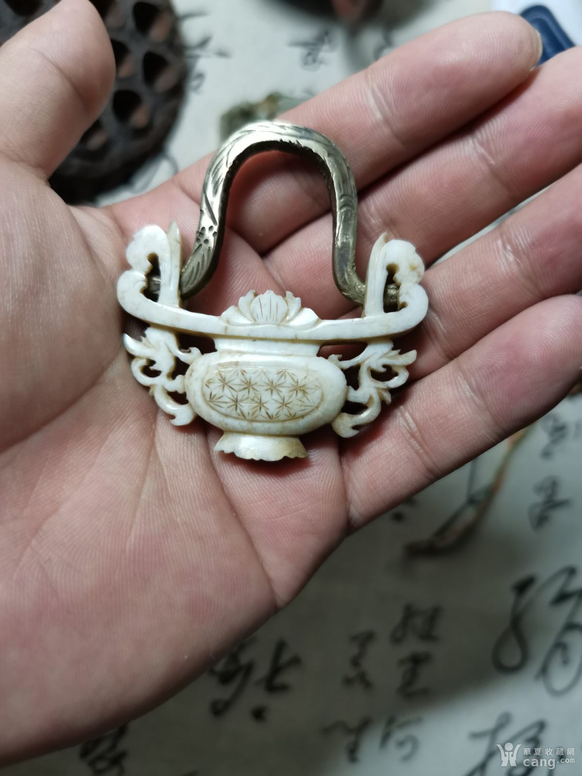 明朝双龙花篮香囊