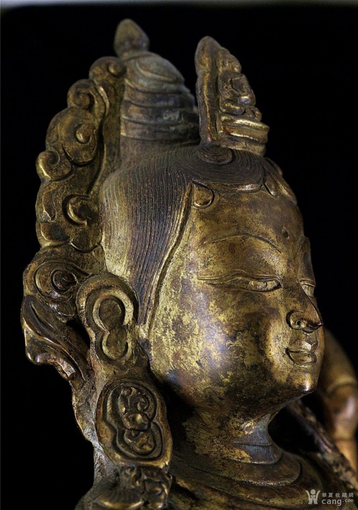 庄严大气的老金铜佛像