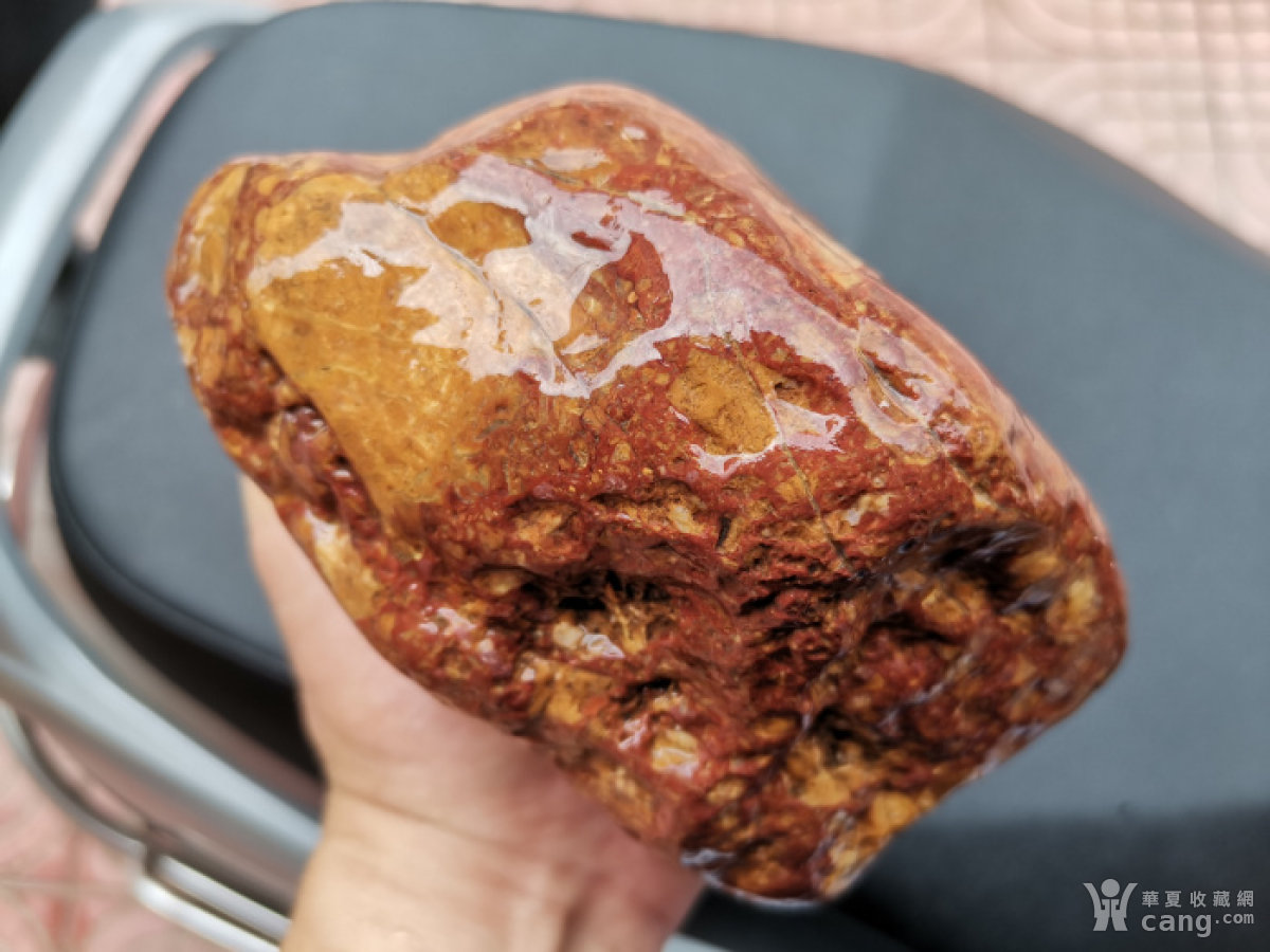 江西名贵红蜡石一块