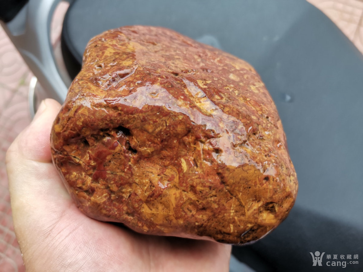 江西名贵红蜡石一块