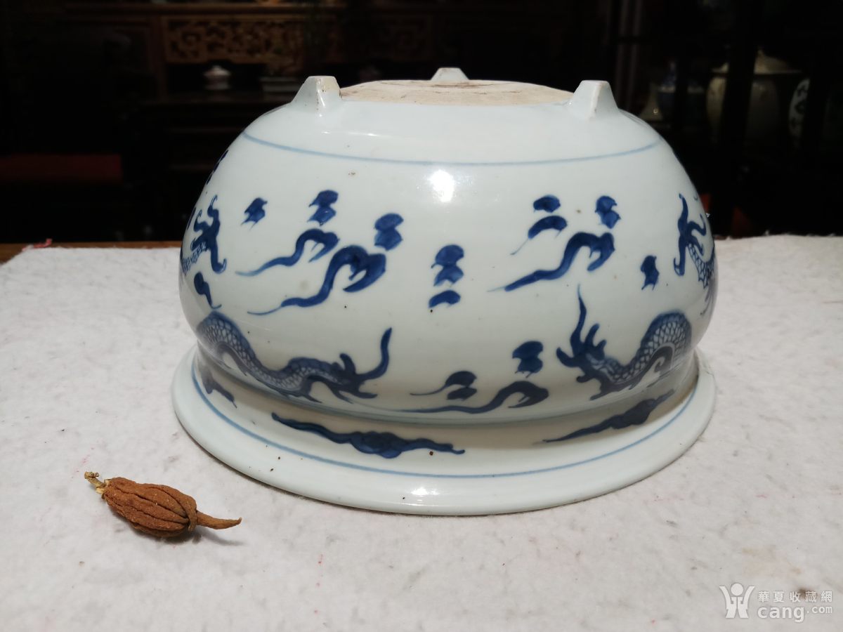 康熙青花双龙三足大香炉