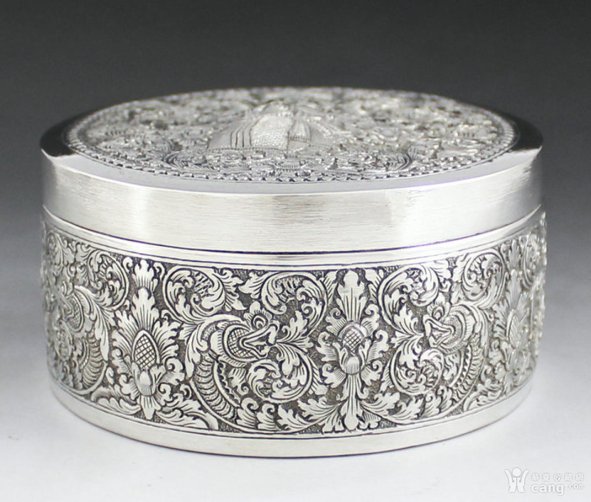 【亚洲古董银器】东南亚罕见满工人物浮雕纯银梳妆六件套带原盒