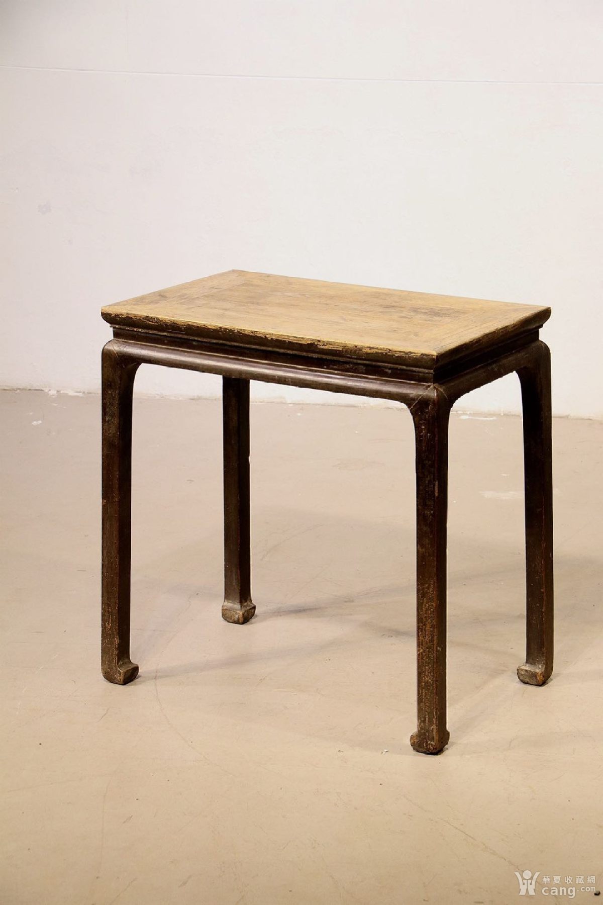 圆方渐变 文人家具 香桌