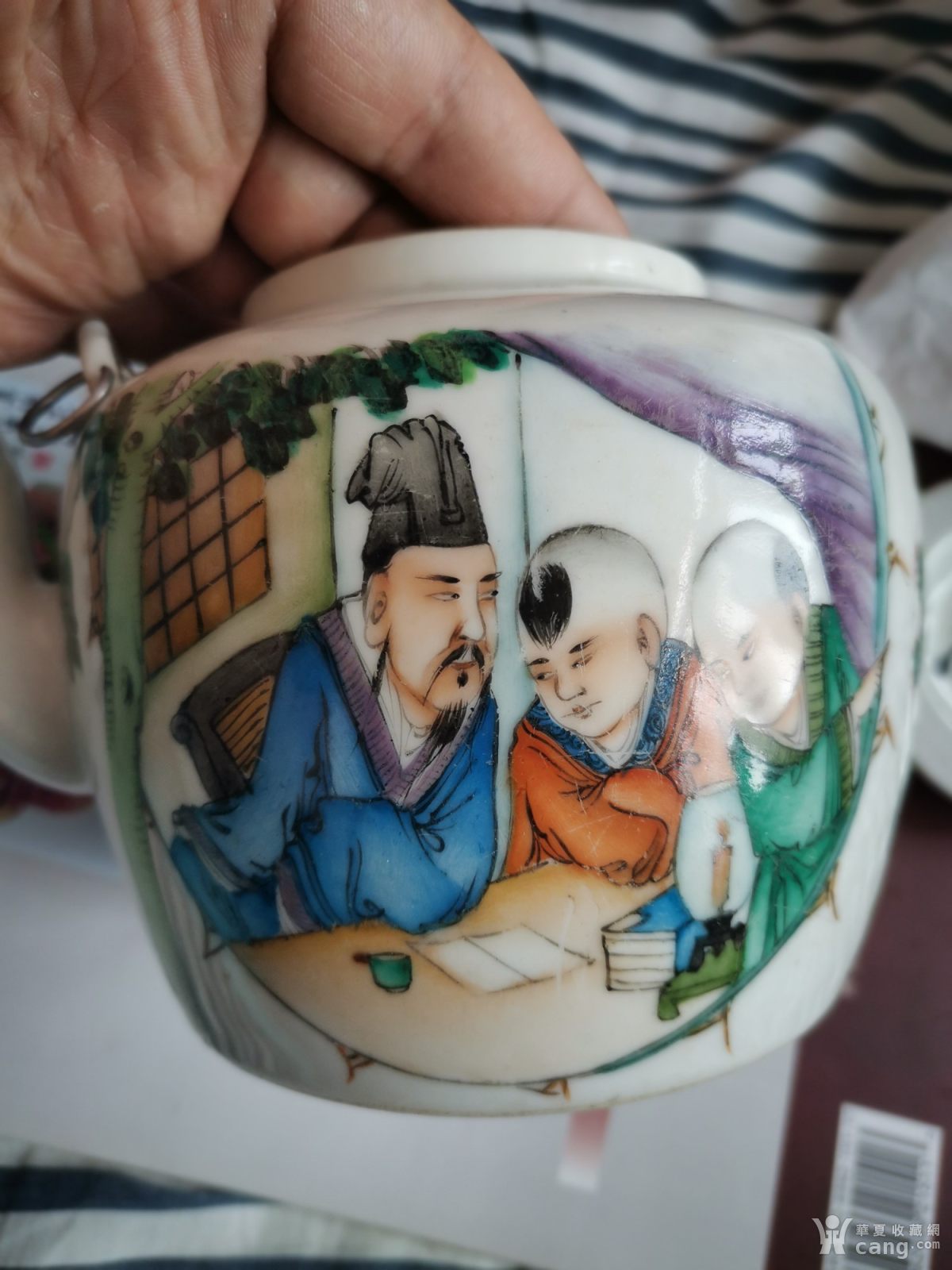 瓷器 民国 名家余钊茶壶精品 藏品描述 藏品展示 报价记录 服务保障