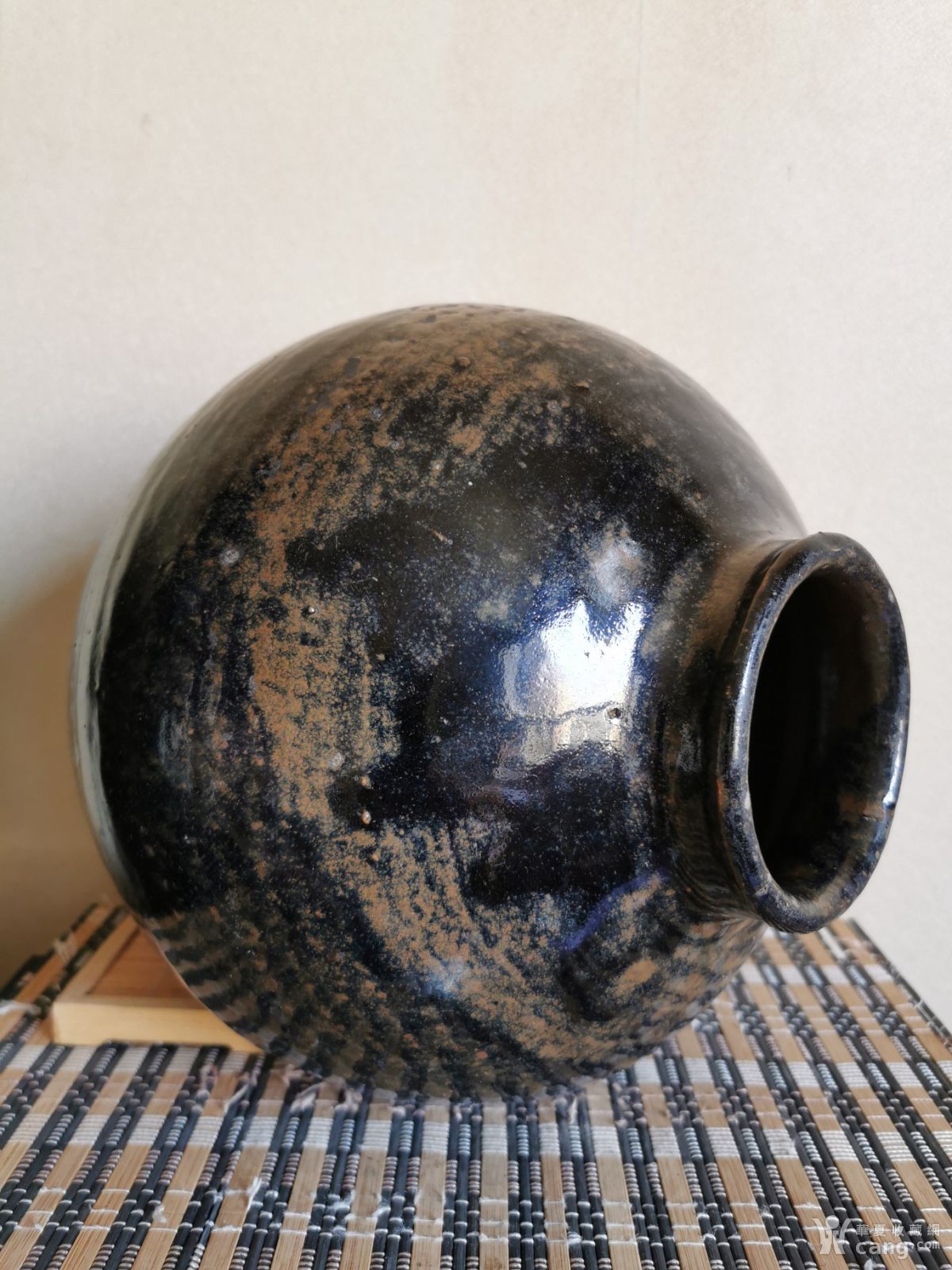 老窑.黑釉窑变铁锈斑罐
