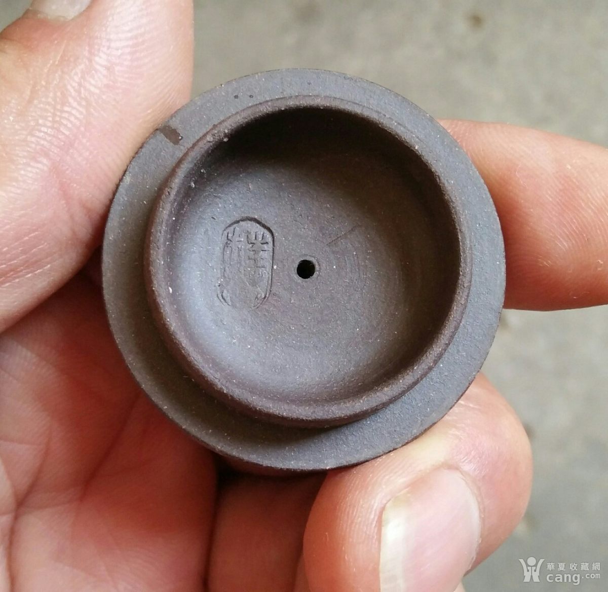 八十年代刘桂芬款精致紫砂一把壶