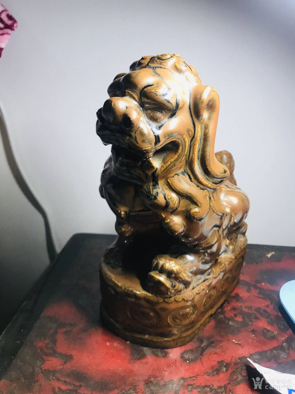 清代全品瓷狮子