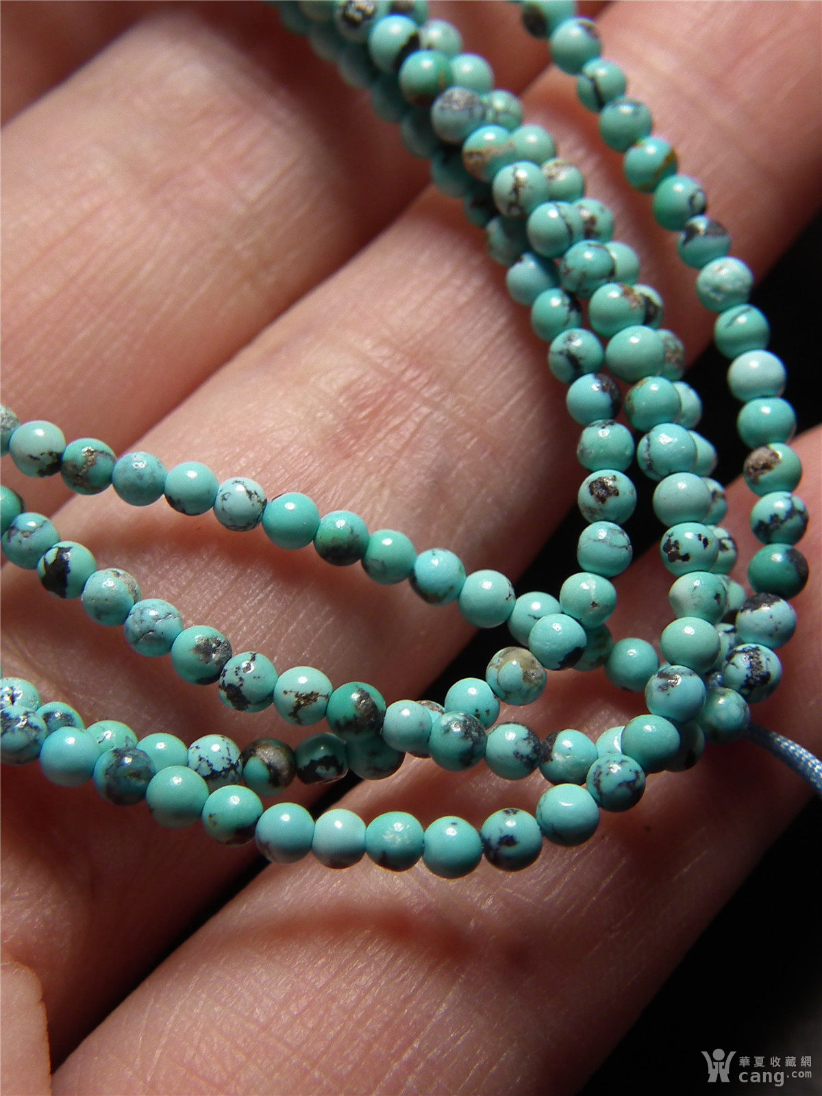 l26 近一二十年的天然原矿高瓷绿松石小米珠项链一条