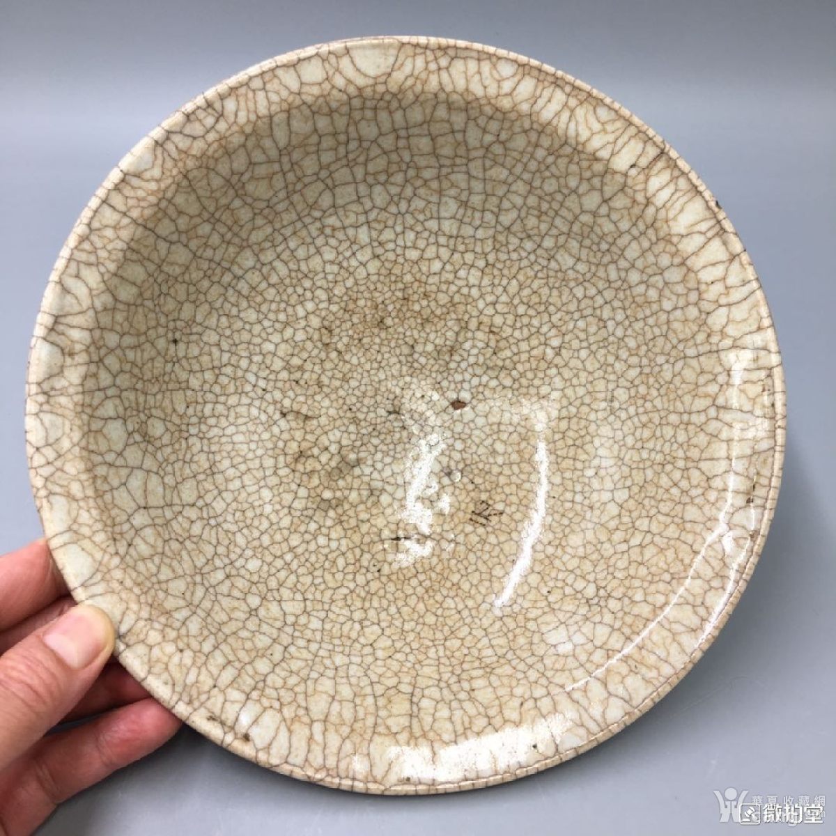 乾隆哥釉折沿大碗器形规整精品