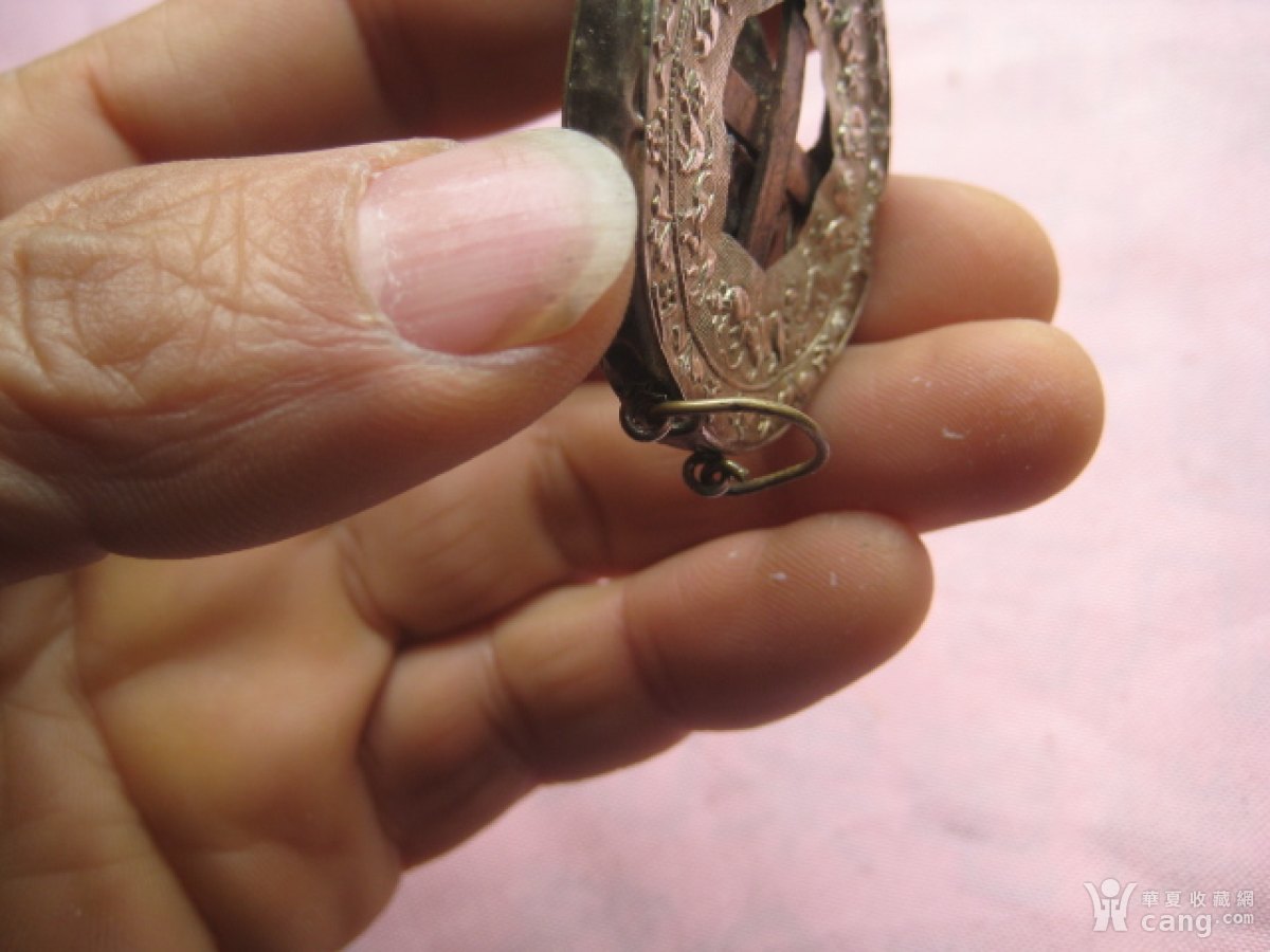 极具民族特色的银抓周挂件