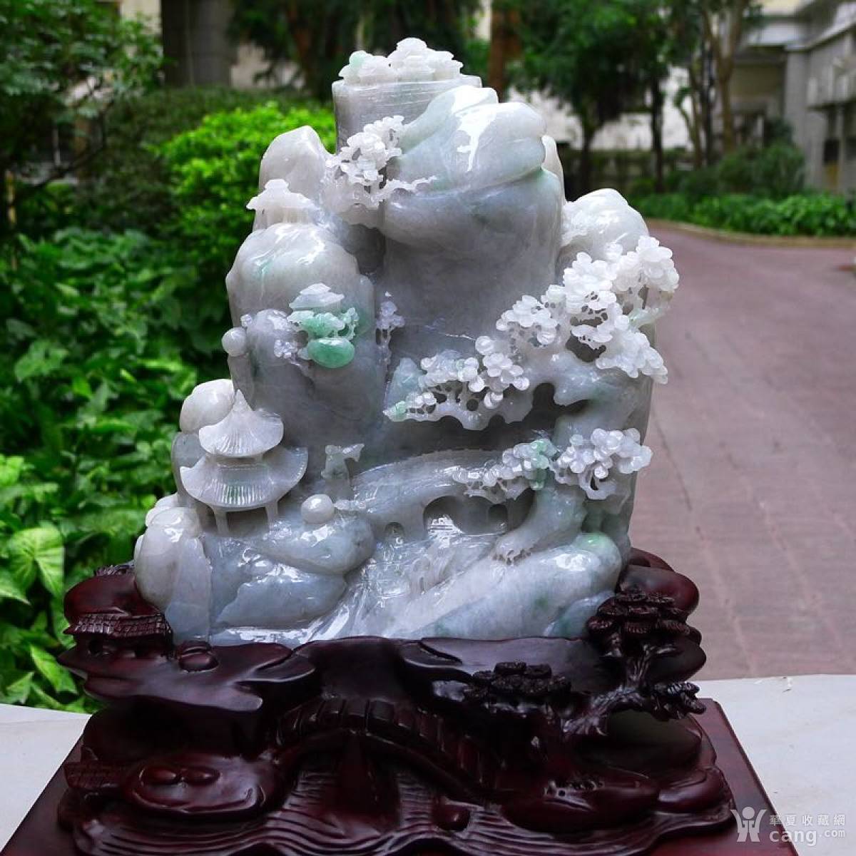 翡翠a货老坑水润飘绿指日高升冰透高山流水山水摆件