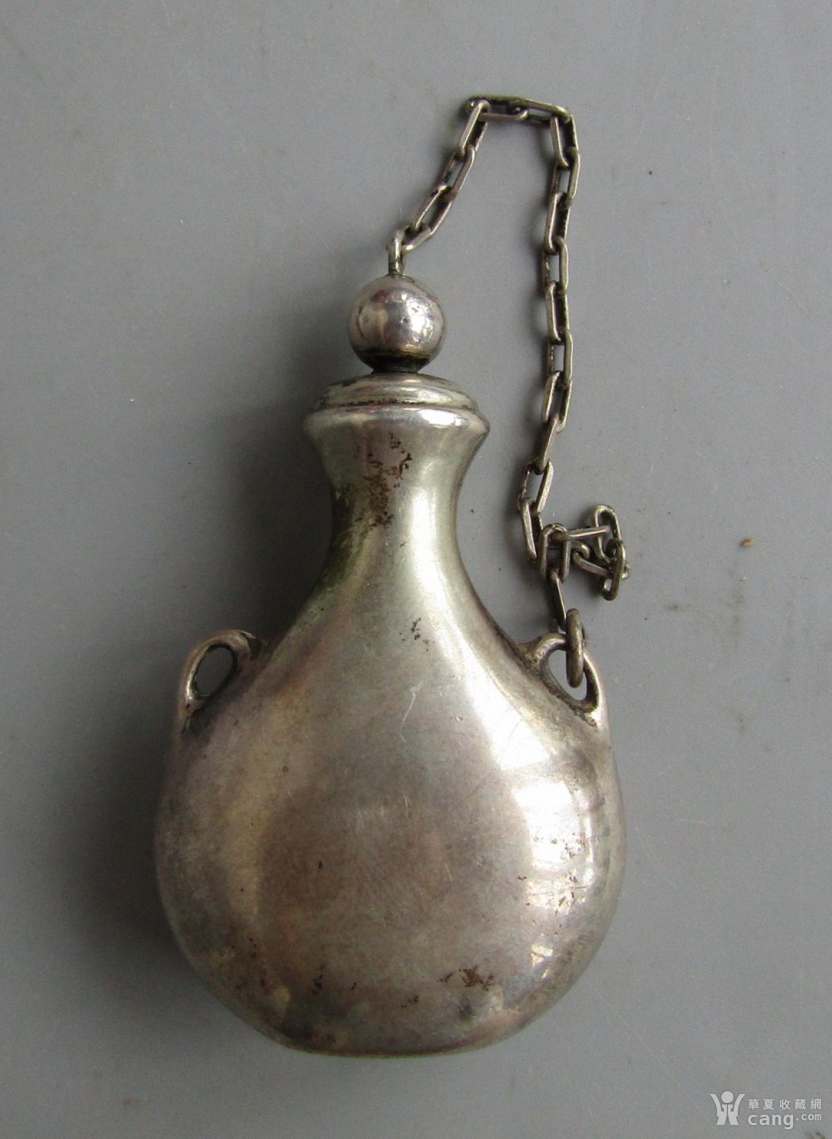 民国银质鼻烟壶