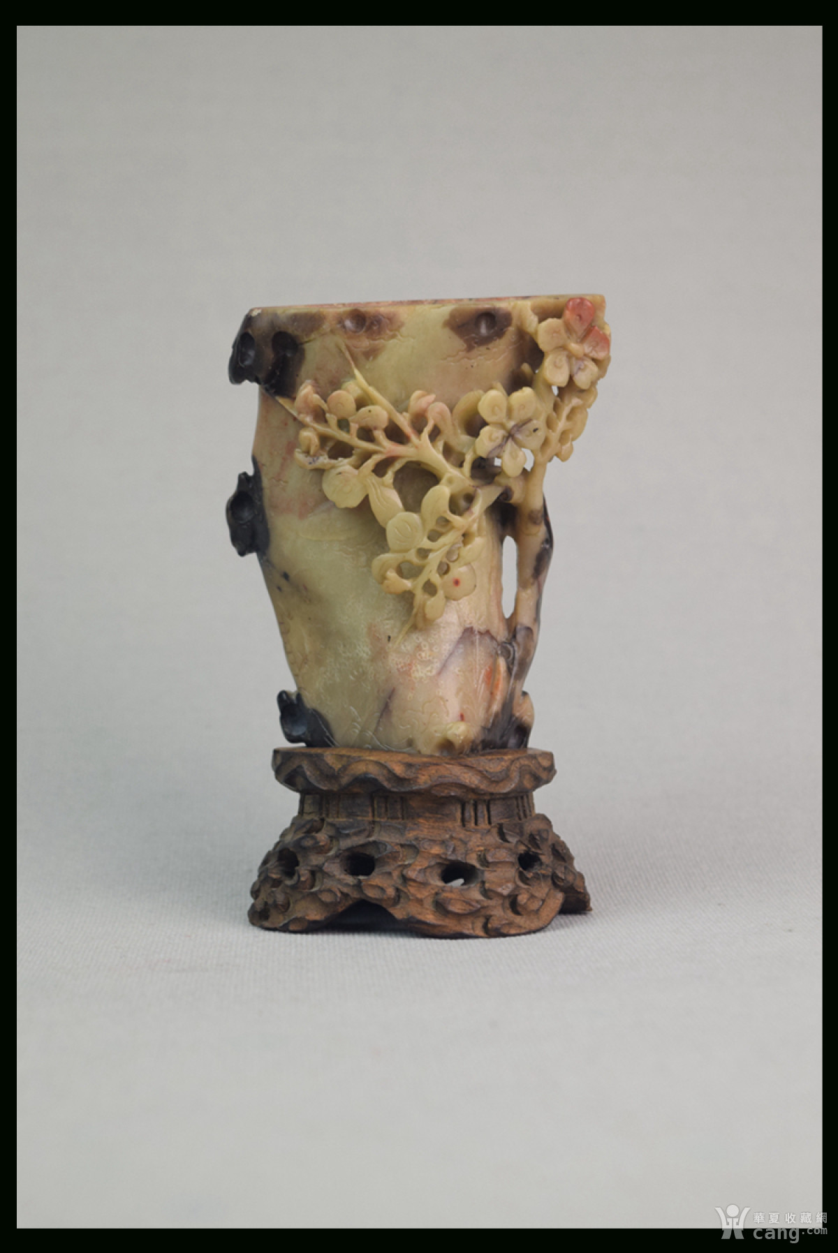 民国古董收藏品青田石雕刻冷逸清高俏色梅花文人风骨文房摆件包邮